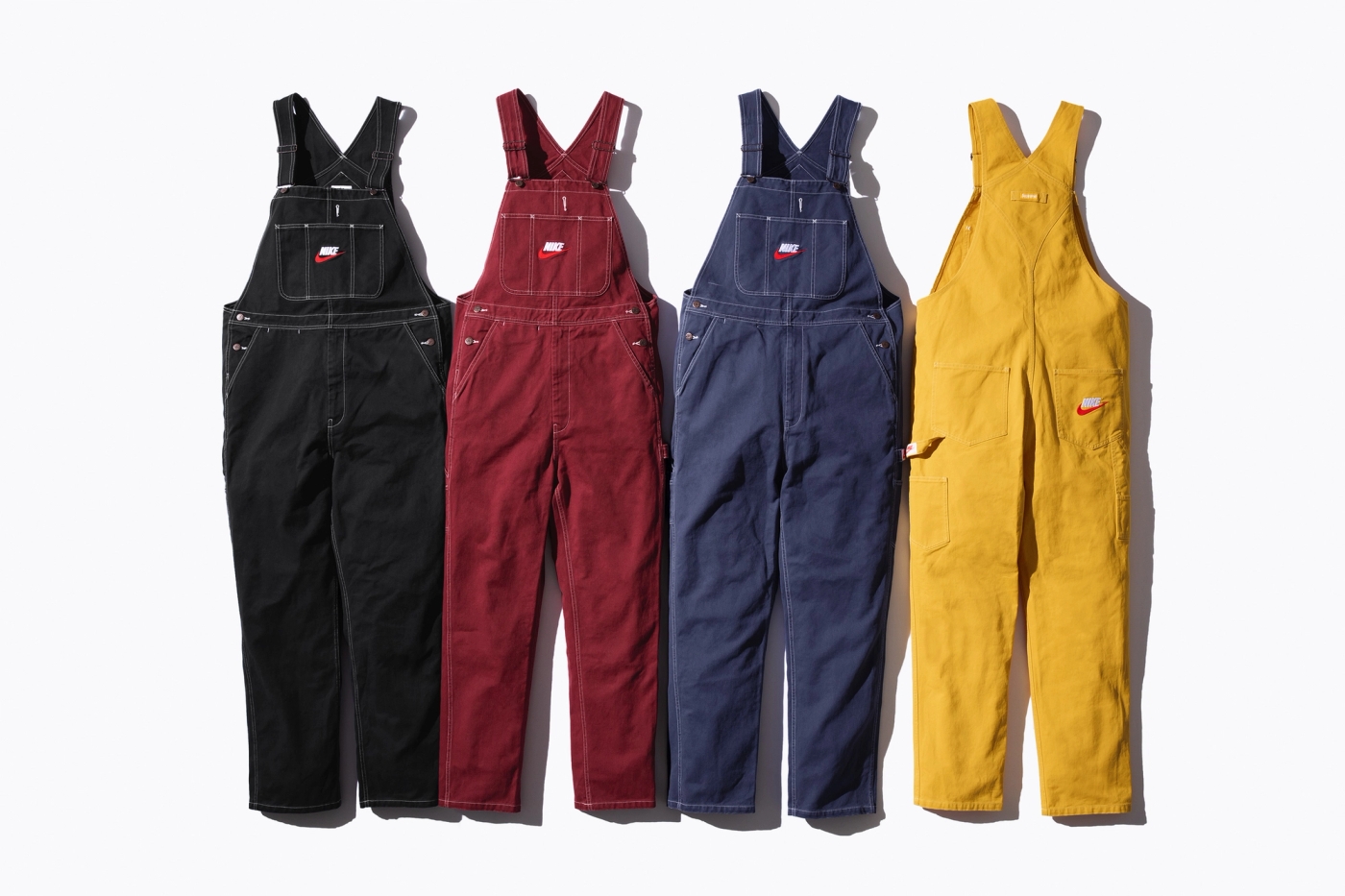 Cotton twill Overalls with embroidered logos. (28/38)