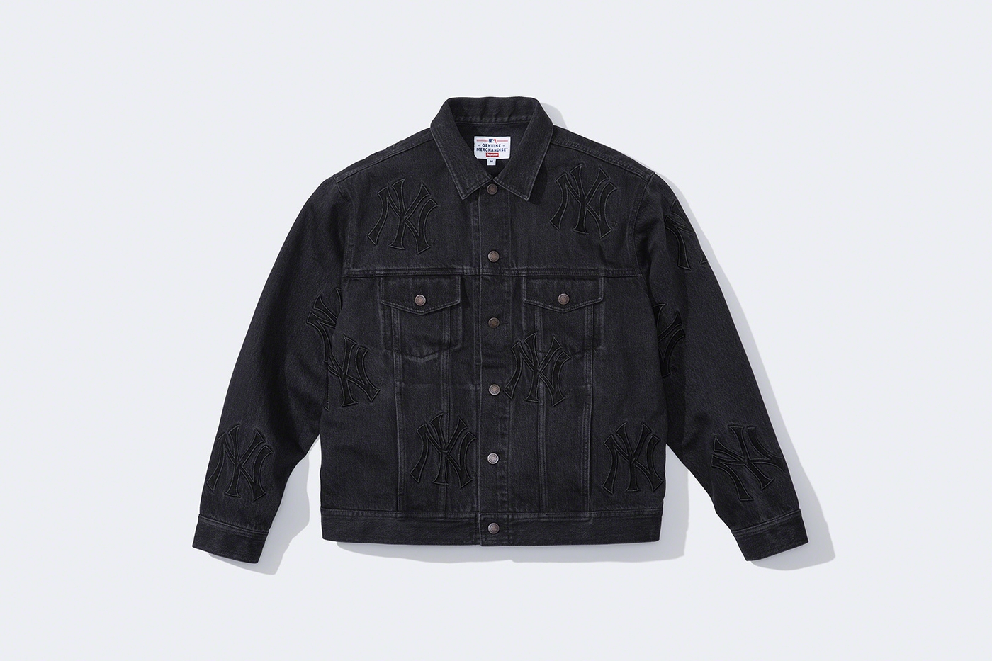 Denim Trucker Jacket. Official Yankees™ merchandise made exclusively for Supreme. (16/36)