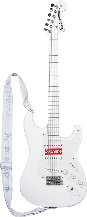 Supreme®/Fender® Stratocaster