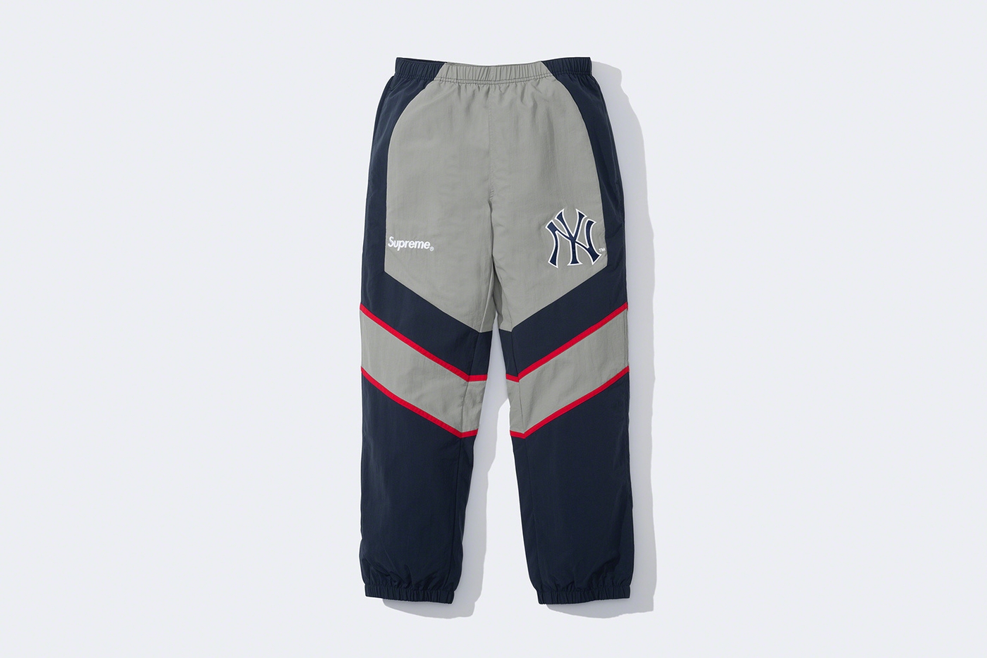 Track Pant. Official Yankees™ merchandise made exclusively for Supreme. (27/36)