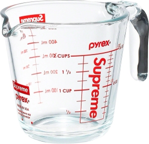 Supreme®/Pyrex® 2-Cup Measuring Cup