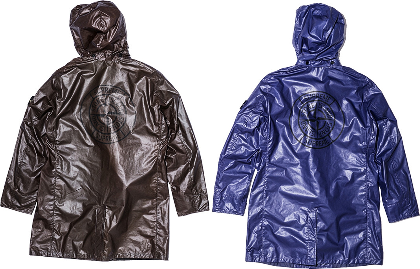 Water resistant thermosensitive Heat Reactive polyurethane coated cotton fabric with removable hood. (10/24)