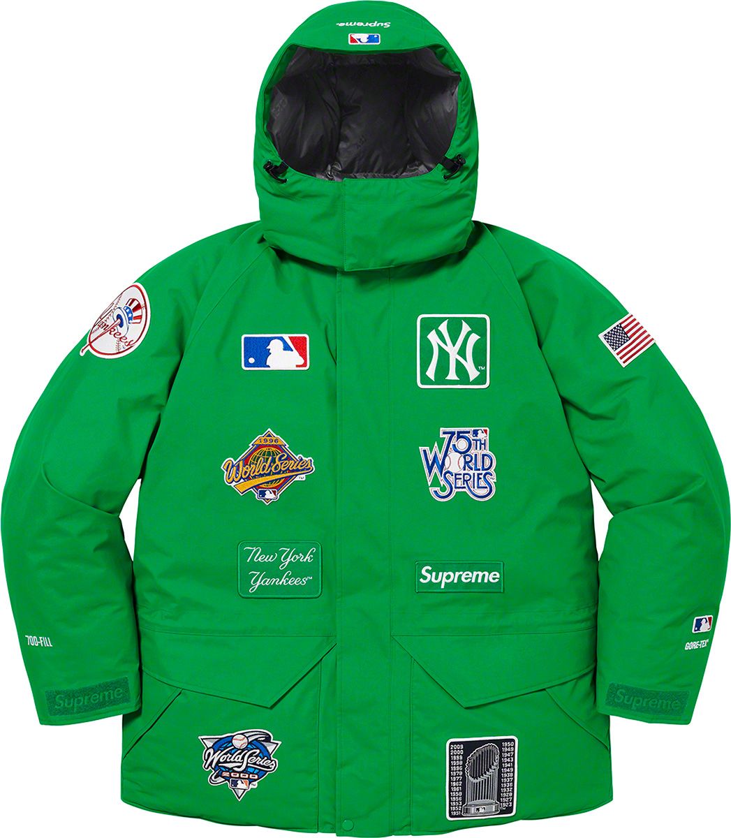Supreme®/New York Yankees™ GORE-TEX 700-Fill Down Jacket 