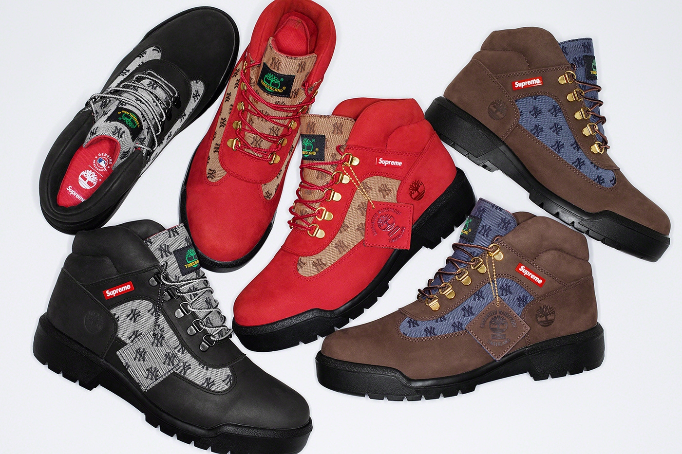 Timberland® Field Boot. Official Yankees™ merchandise made exclusively for Supreme. (9/9)