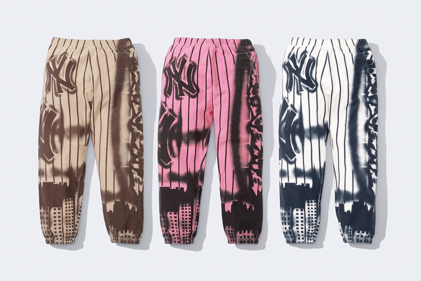 Airbrush Sweatpant. Official Yankees™ merchandise made exclusively for Supreme. (36/36)