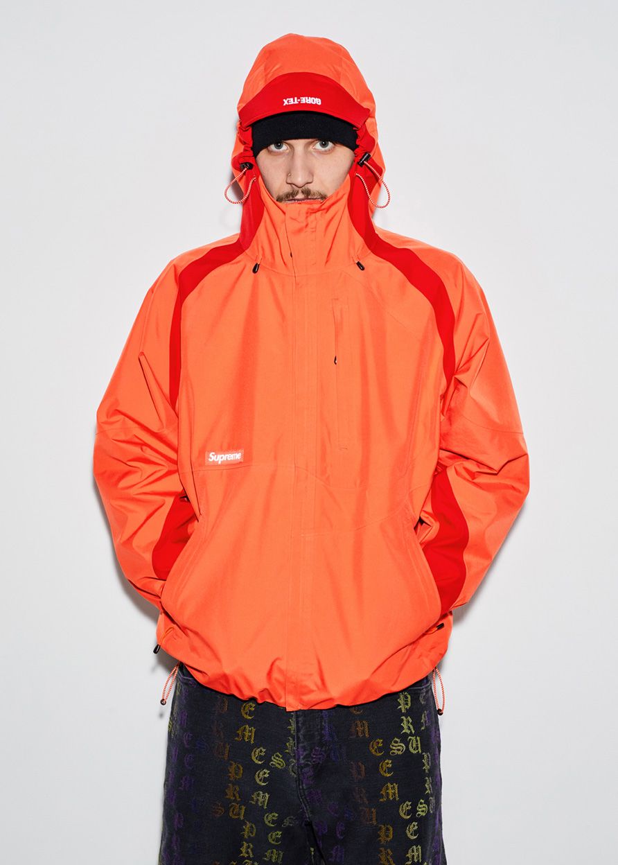Spring/Summer 2022 Lookbook – Supreme