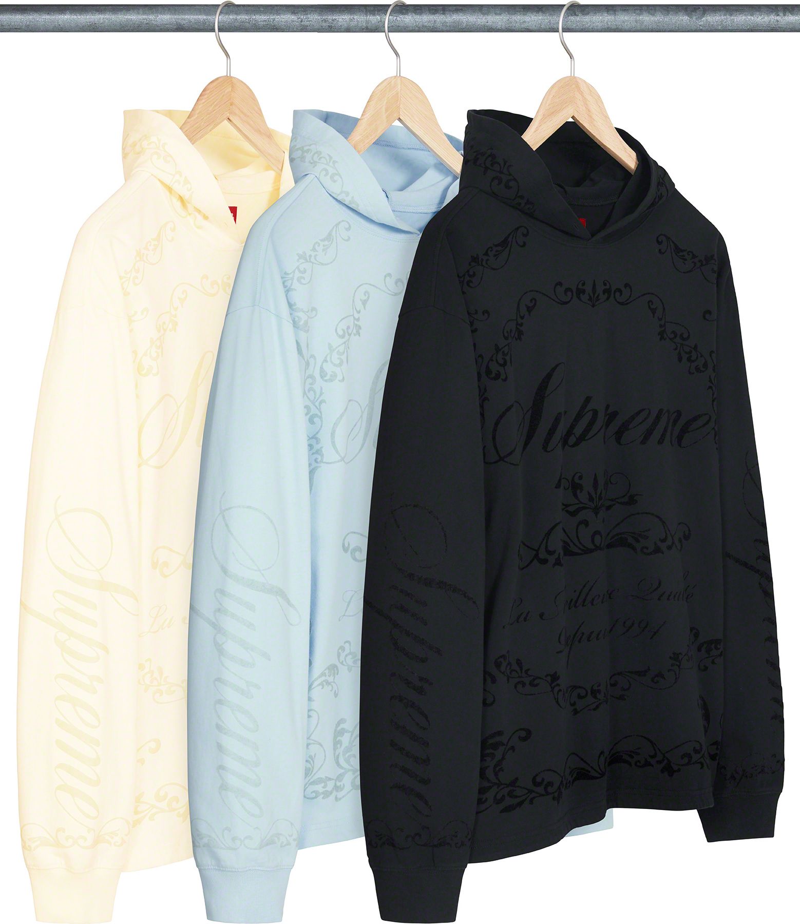 Chenille Crest S/S Top – Supreme