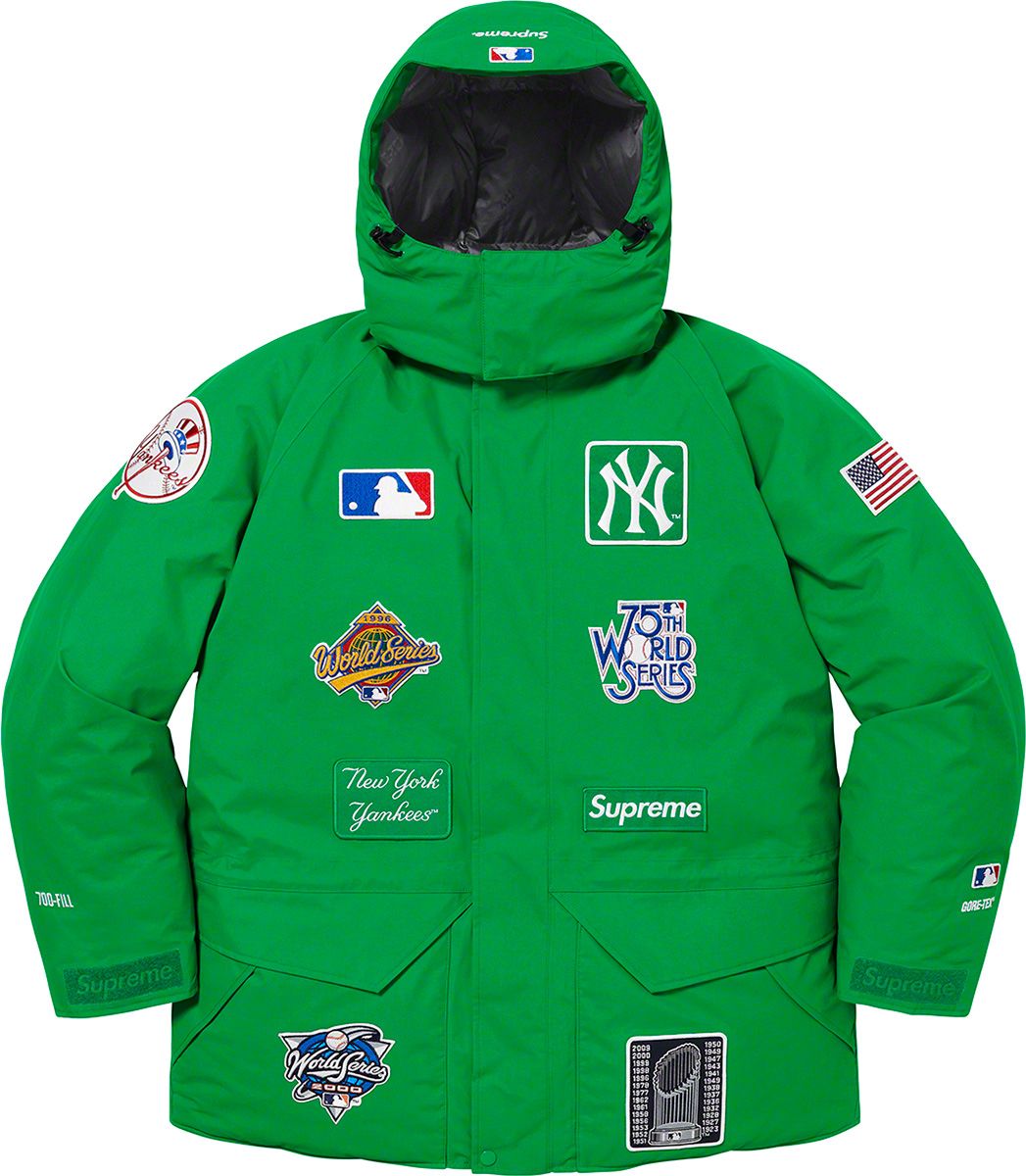 Supreme®/New York Yankees™ GORE-TEX 700-Fill Down Jacket