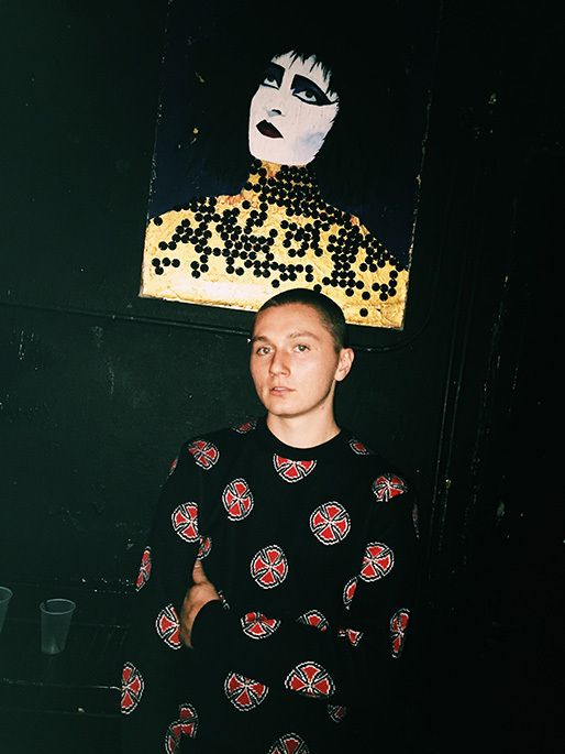 Supreme/Independent® – Gallery – Supreme