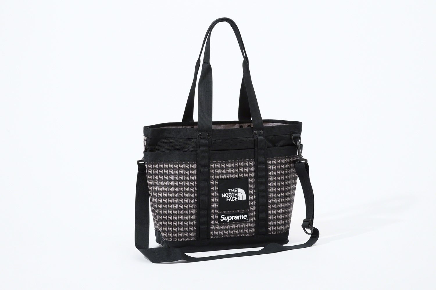 バッグ Supreme /The North Face Studded Bag Brand New Supreme x The North Face Studded Small Base Camp Duffle