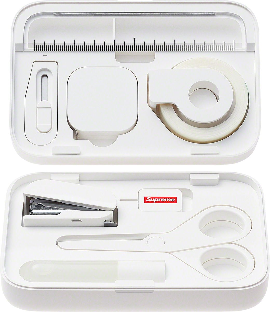 Fall/Winter 2021 Preview – Supreme