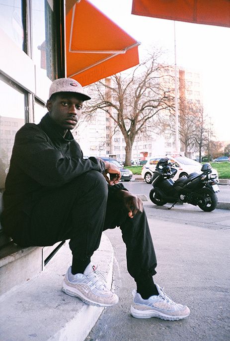 air max 98 supreme on feet