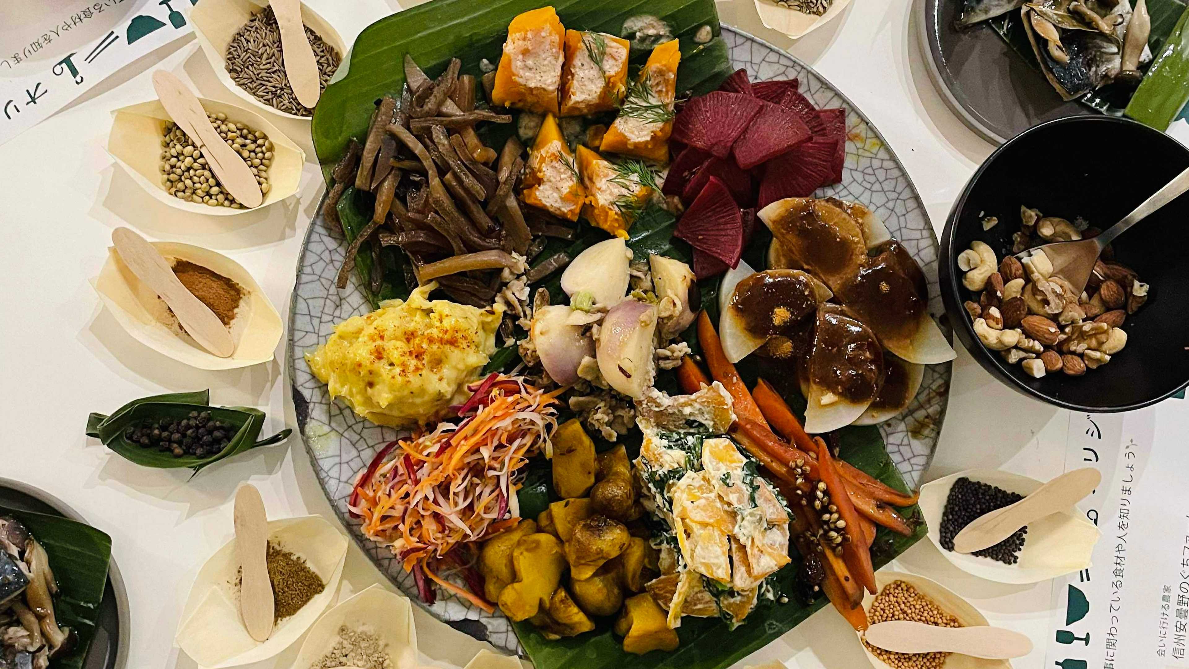 食を通じて〇〇を考える、12月のロングテーブル