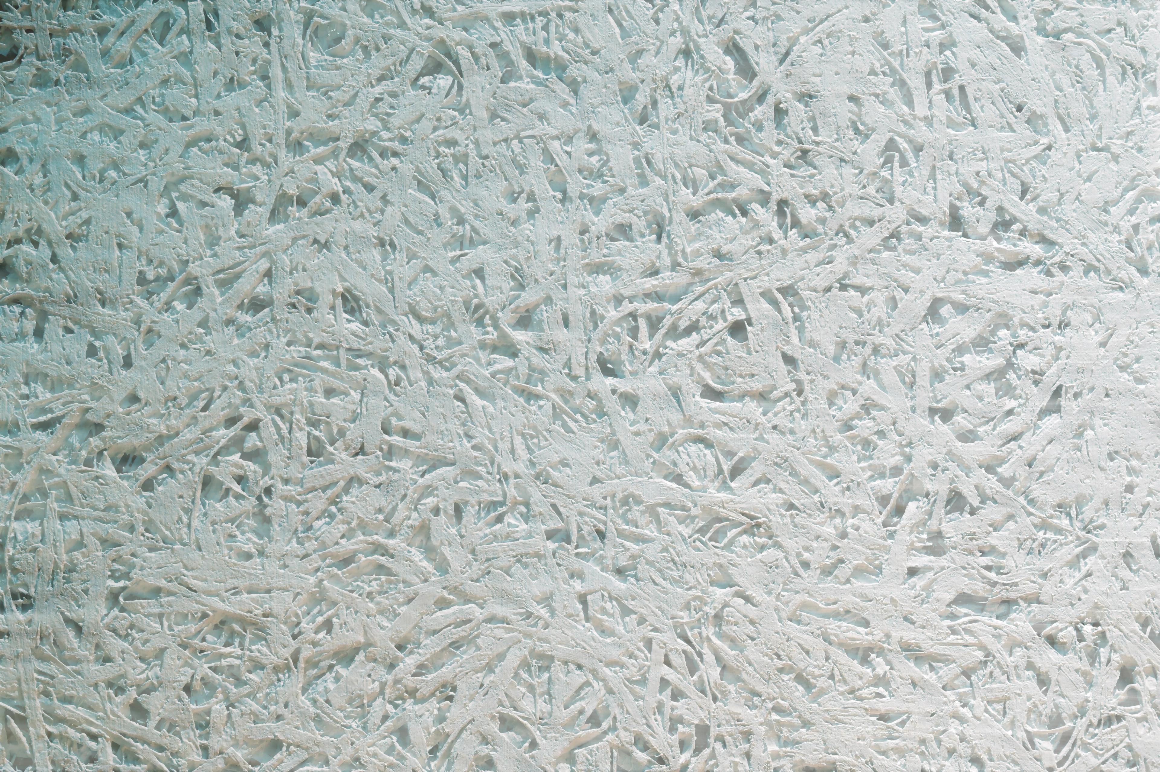 253