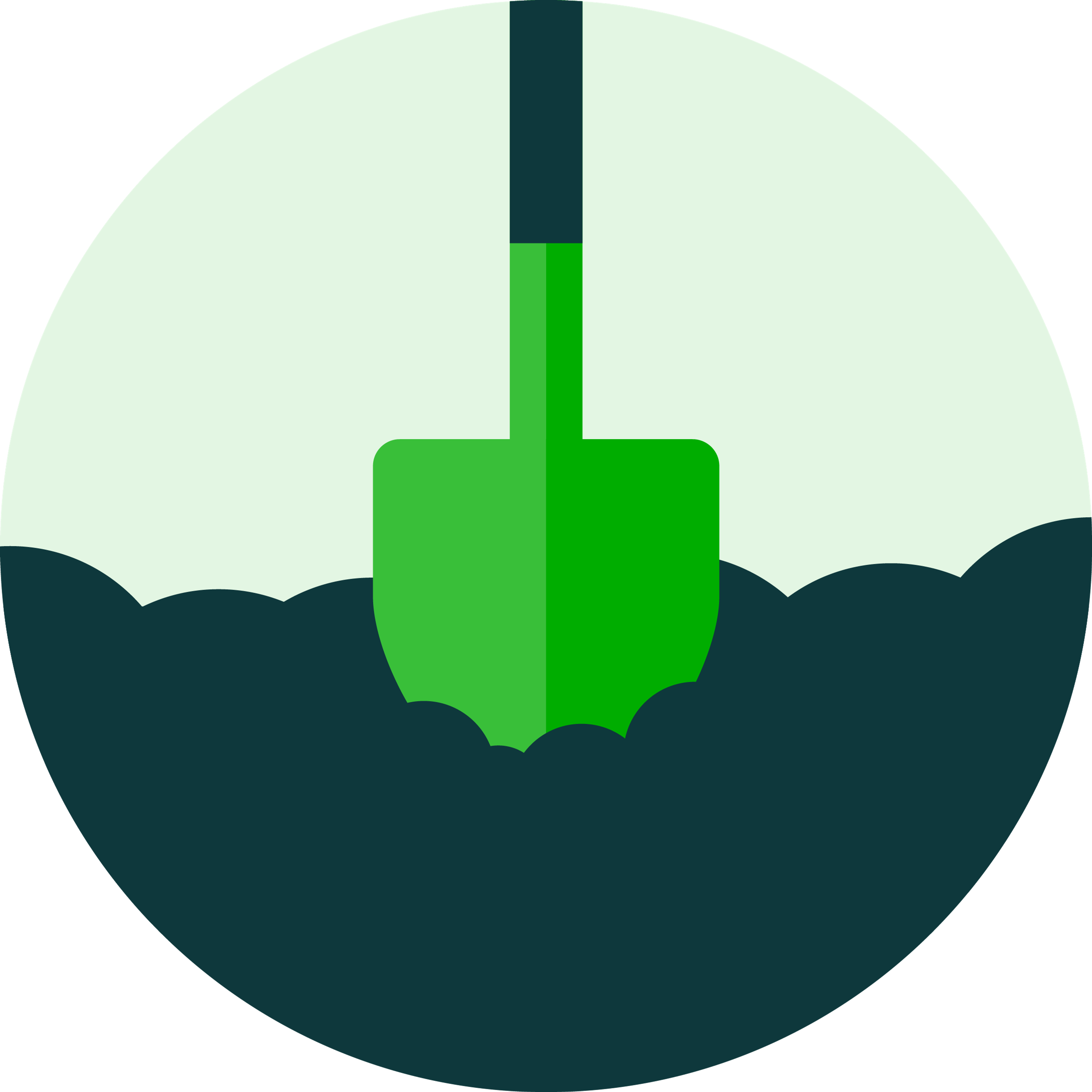 Stilisert grønn spade som stikker opp av mørk bakgrunn mot lysegrønn himmel