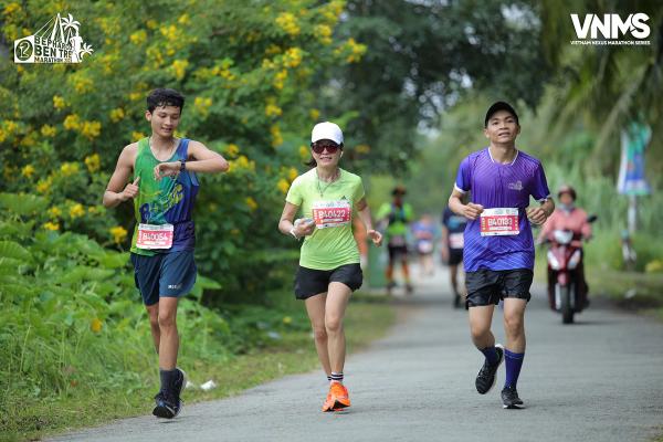 Chế độ dinh dưỡng cho người chạy bộ