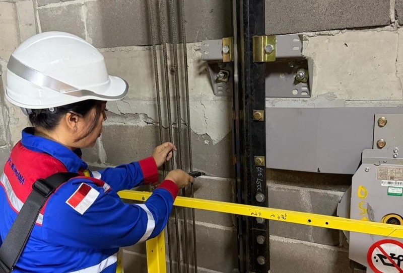 Riksa Uji Elevator dan Eskalator