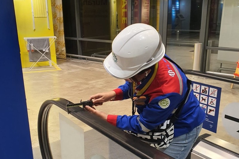 Escalator Inspection