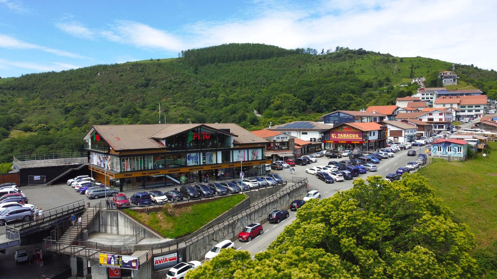 Vue de Col d'Ibardin en Pays Basque, Col — road trip van France