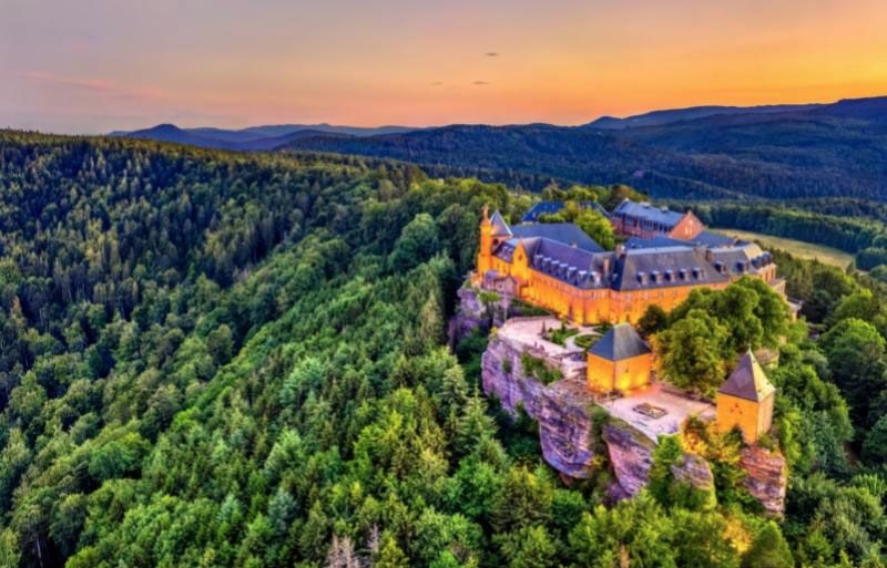 Vue de Mont Sainte-Odile en Alsace, Montagne — road trip van France