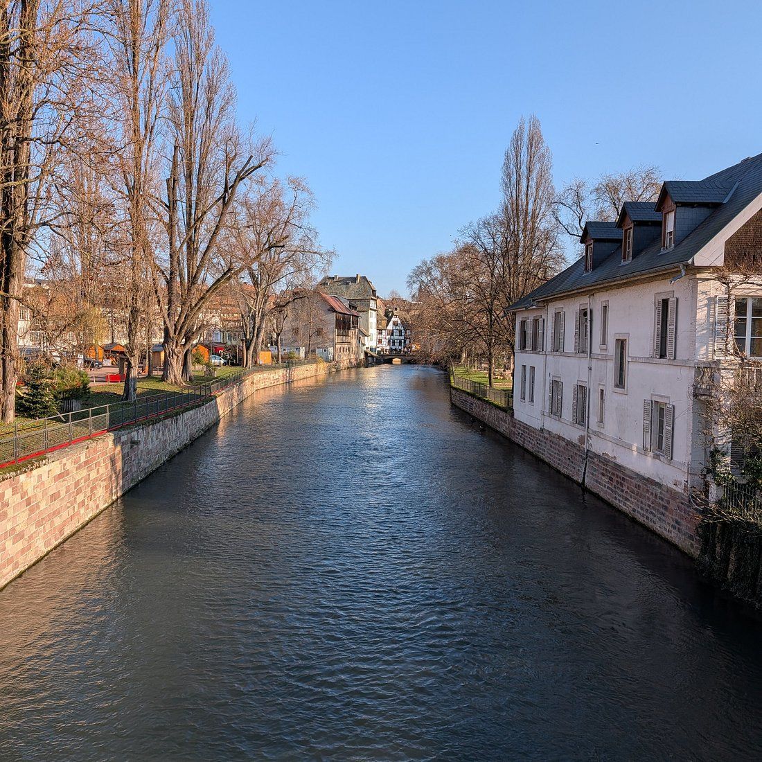 Vue de La Petite France en Alsace, Quartier historique — road trip van France
