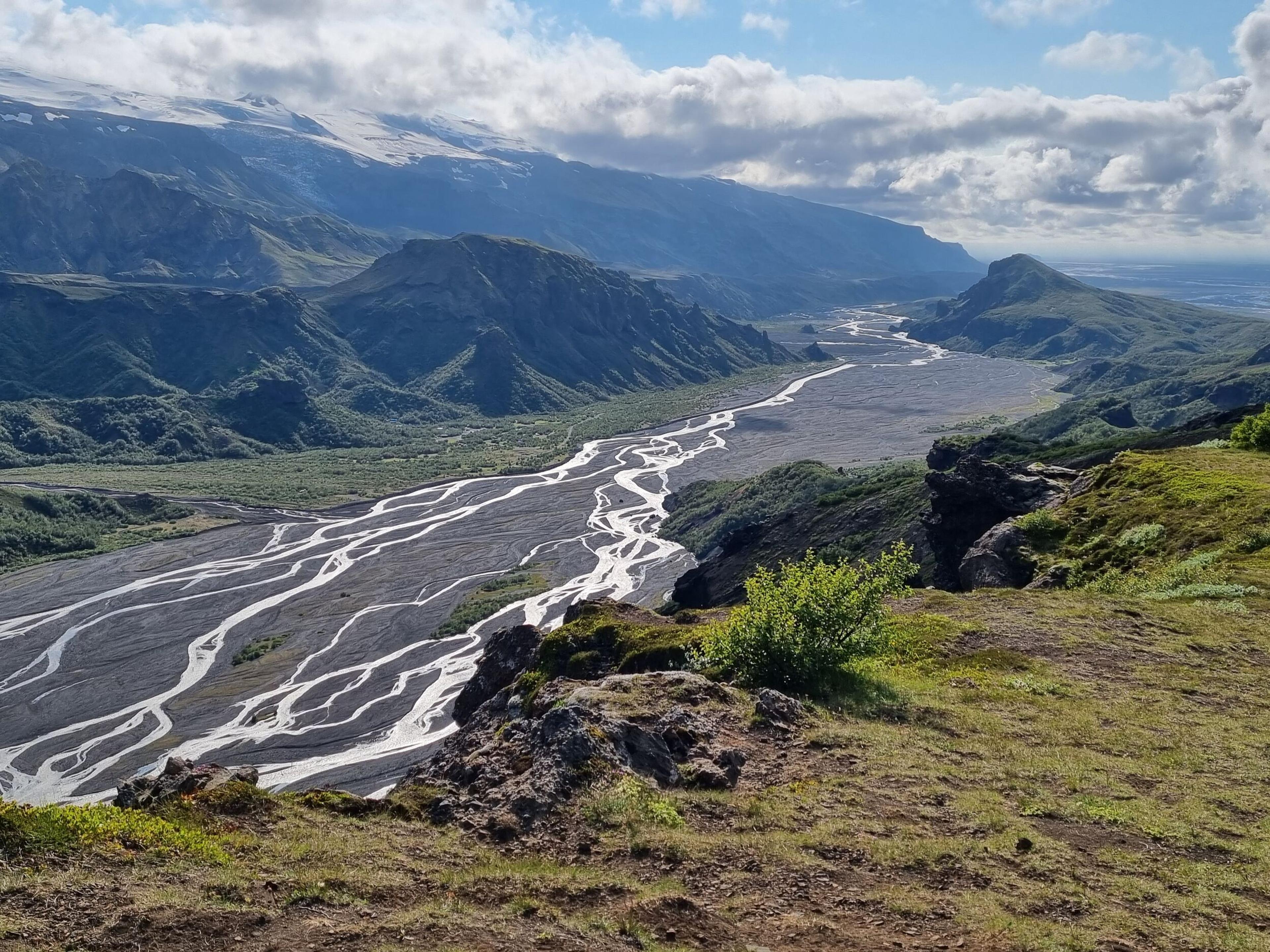 View over Þórsmörk valley in the Icelandic highlands
