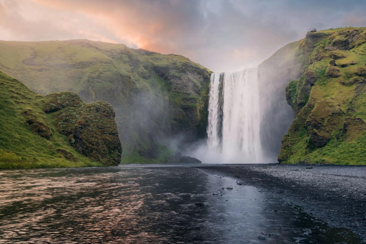 experience-the-magic-of-sk-gafoss-waterfall-in-iceland