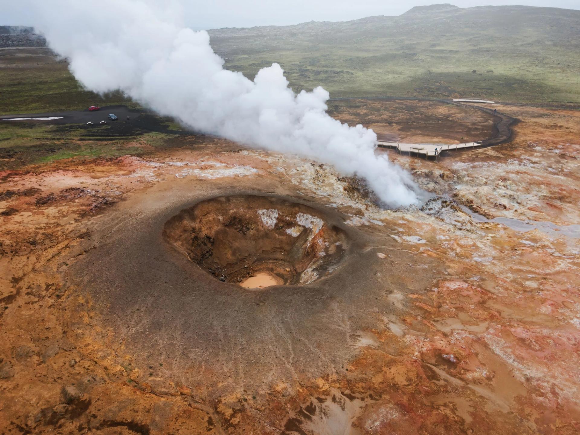 Exploring Fagradalsfjall: A Journey to Iceland’s Volcanic Power
