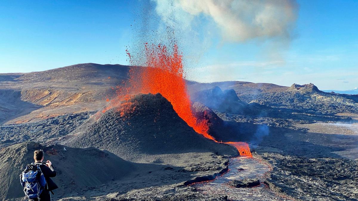 Iceland Volcanic Eruptions: Latest News and Live Updates in 2026