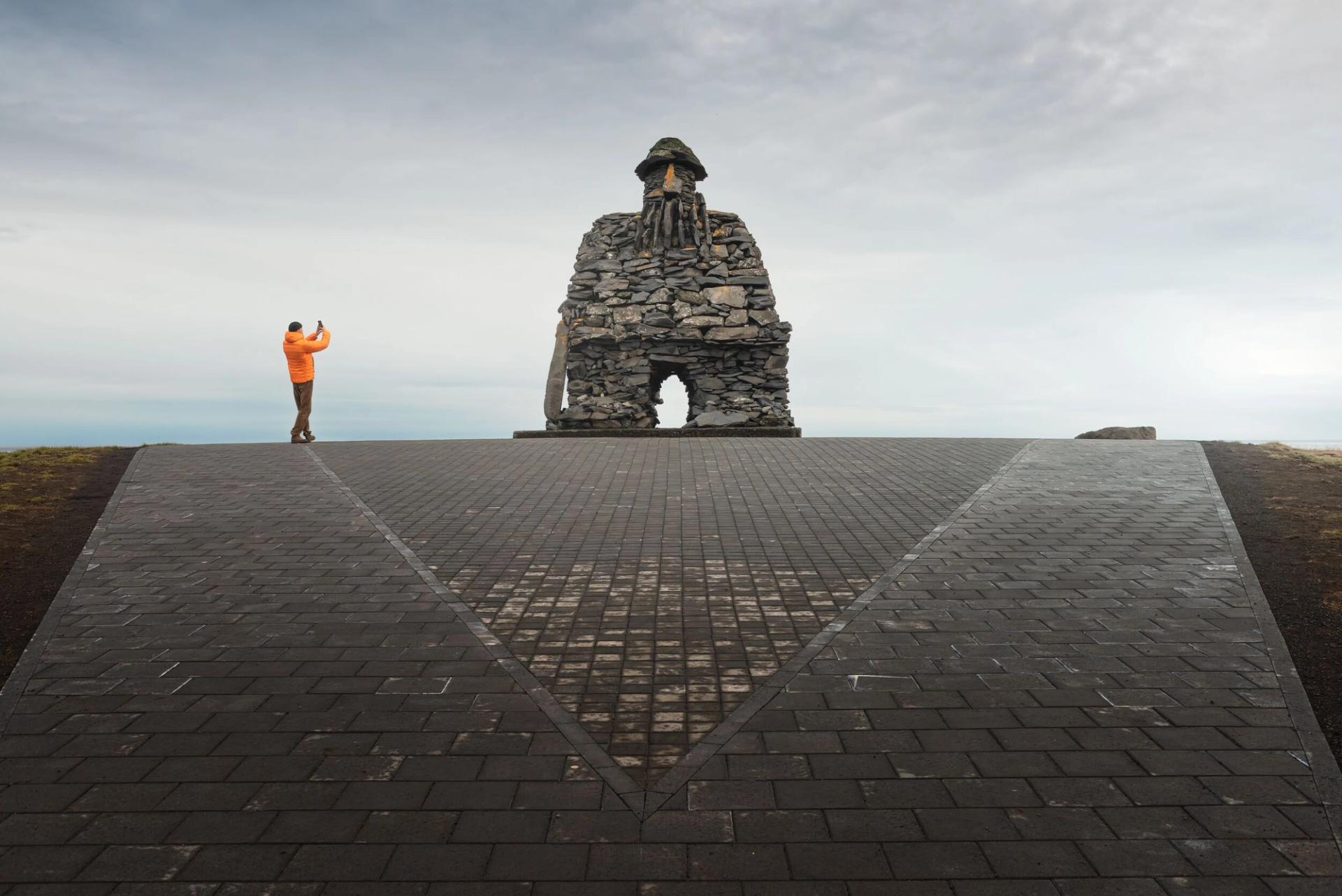 Arnarstapi, Iceland: The Coastal Paradise Awaits You