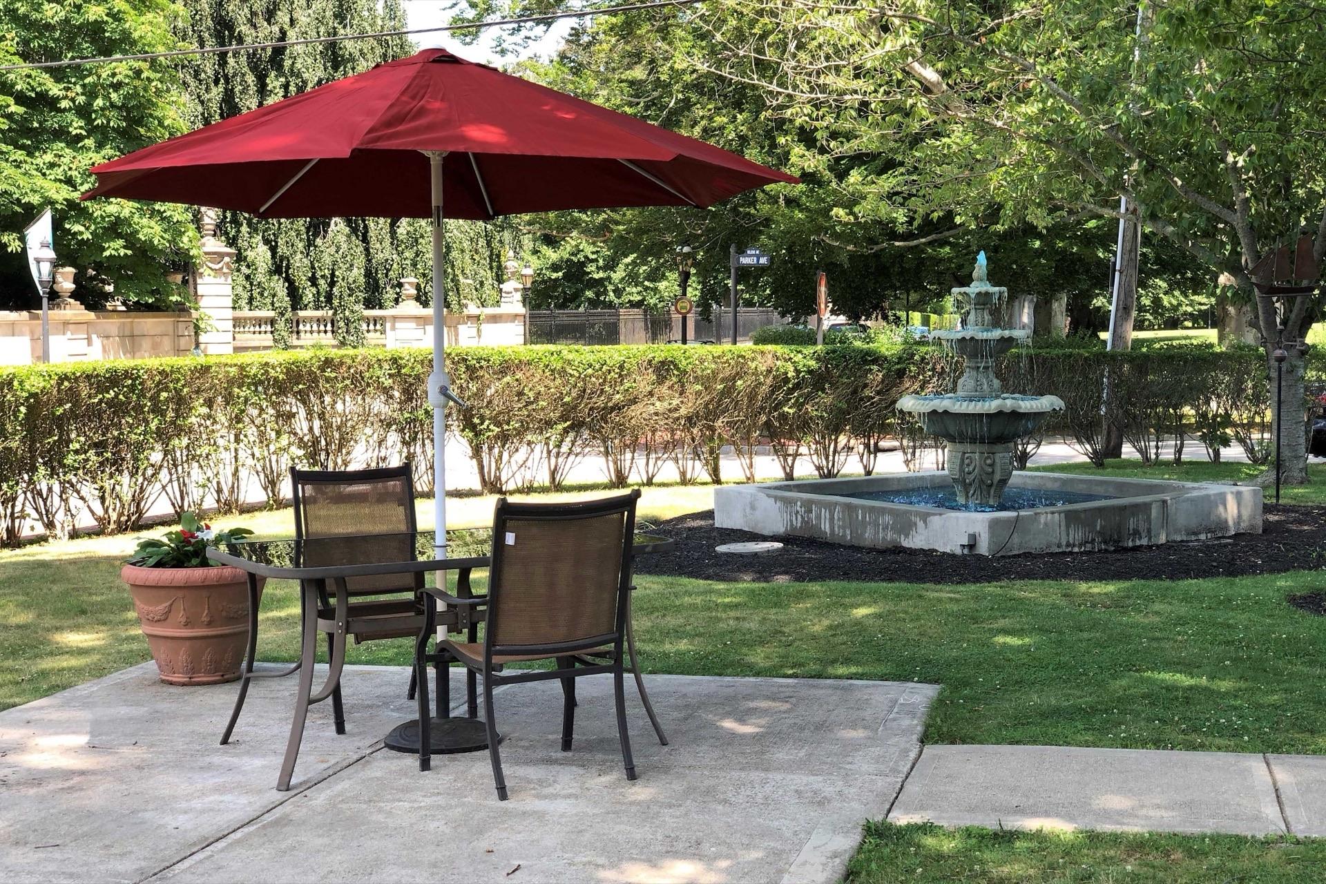 AdviniaCare Orchard View — facility hero