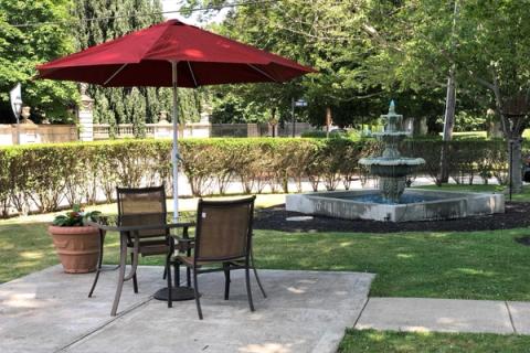 AdviniaCare Orchard View — facility hero