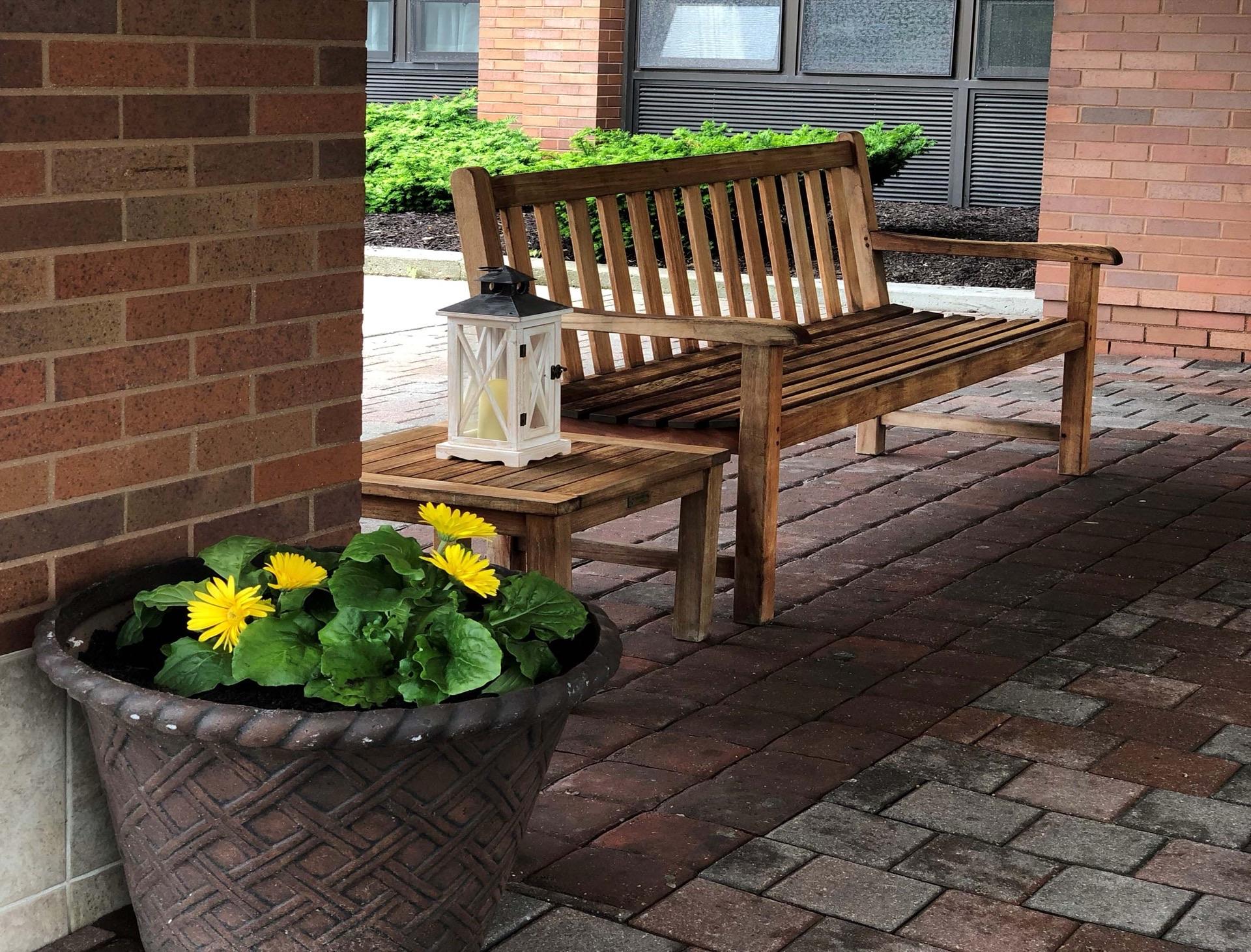 AdviniaCare Summit Commons — facility hero