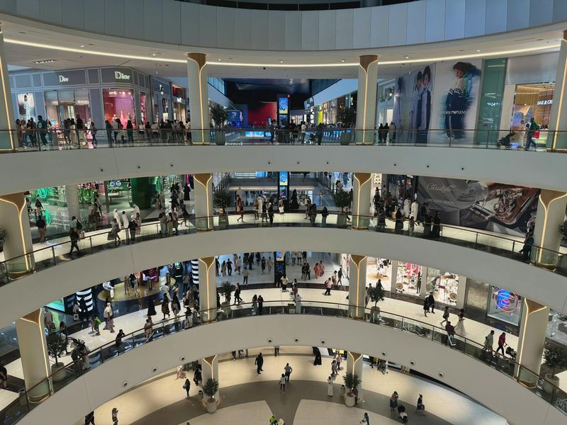 Gambar untuk Studi Kelayakan Mall & Pusat Perbelanjaan di Era Digital