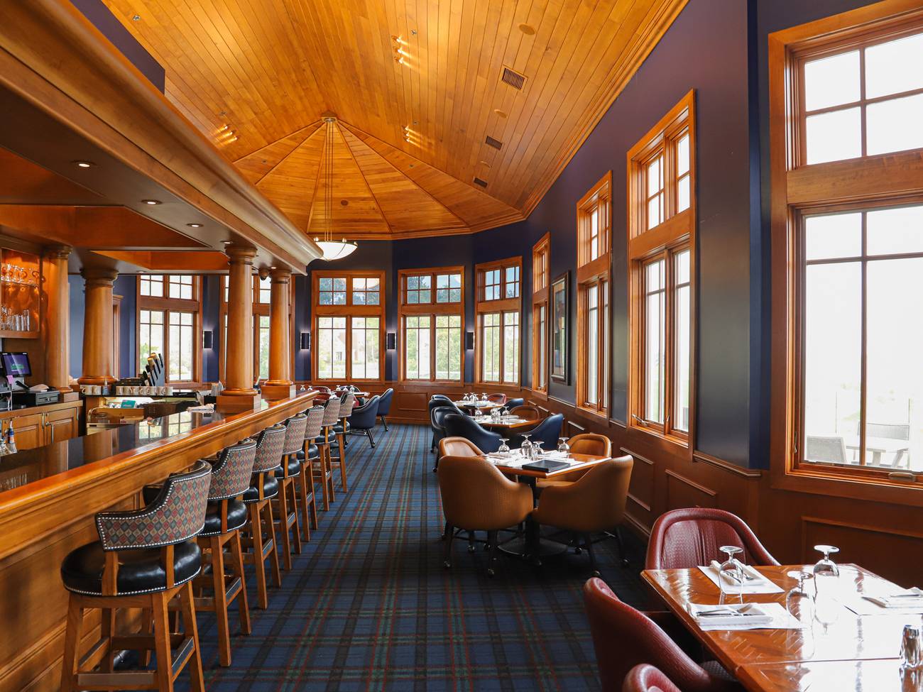 The Links Grille dining room interior, Bay Harbor Golf Club