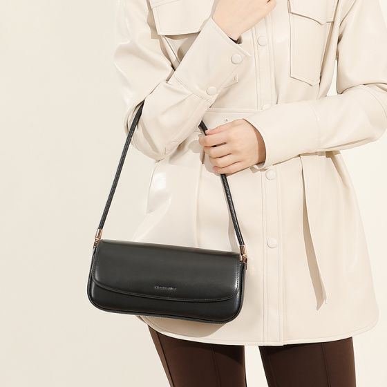 Elova Handcrafted Genuine Leather Crossbody Bag in Black - E651 view 5