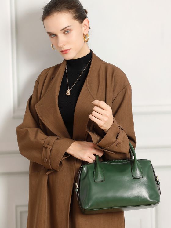 Elova Handcrafted Genuine Leather Crossbody Bag in Black - E749 view 7