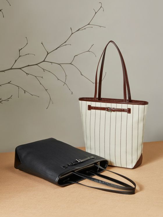 Elova Handcrafted Genuine Leather Tote Bag in Black - E468