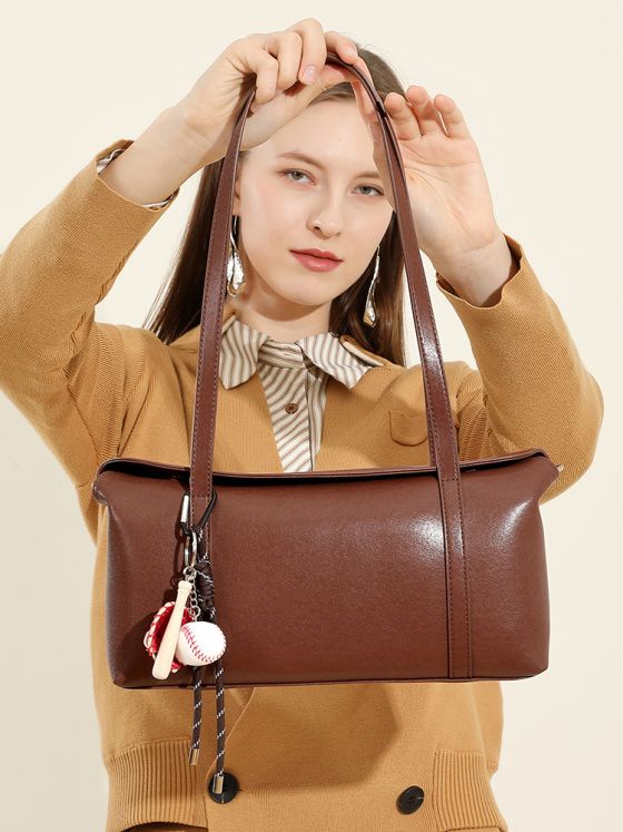 Elova Handcrafted Genuine Leather Crossbody Bag in Black - E554 view 6