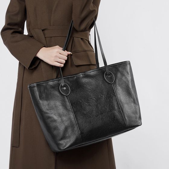 Elova Handcrafted Genuine Leather Tote Bag in Black - E513 view 5