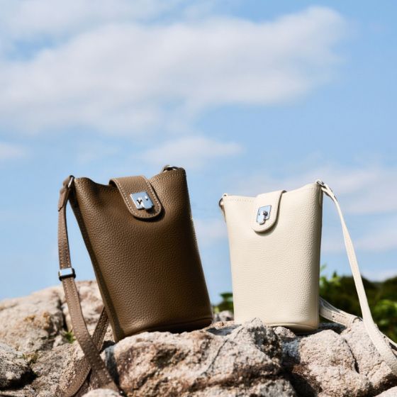 Elova Handcrafted Genuine Leather Crossbody Bag in Black - E620 view 6