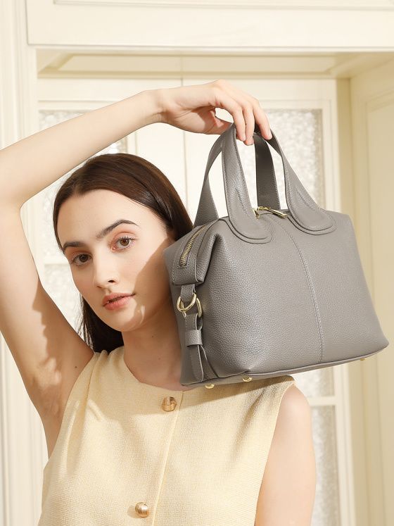 Elova Handcrafted Genuine Leather Crossbody Bag in Black - E686 view 4