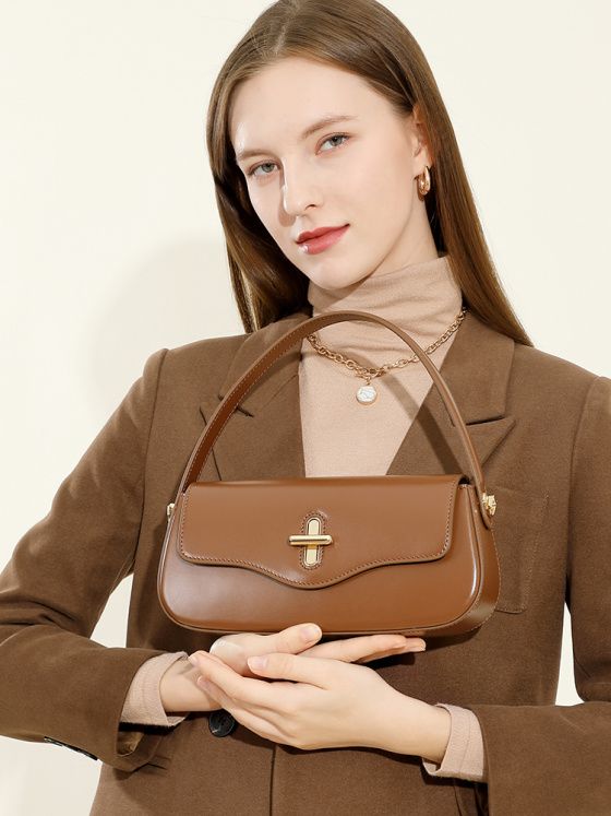 Elova Handcrafted Genuine Leather Bag in Black - E581 view 6