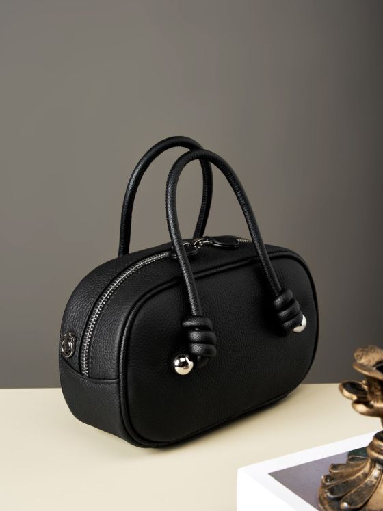 Elova Handcrafted Genuine Leather Crossbody Bag in Black - E423 view 8