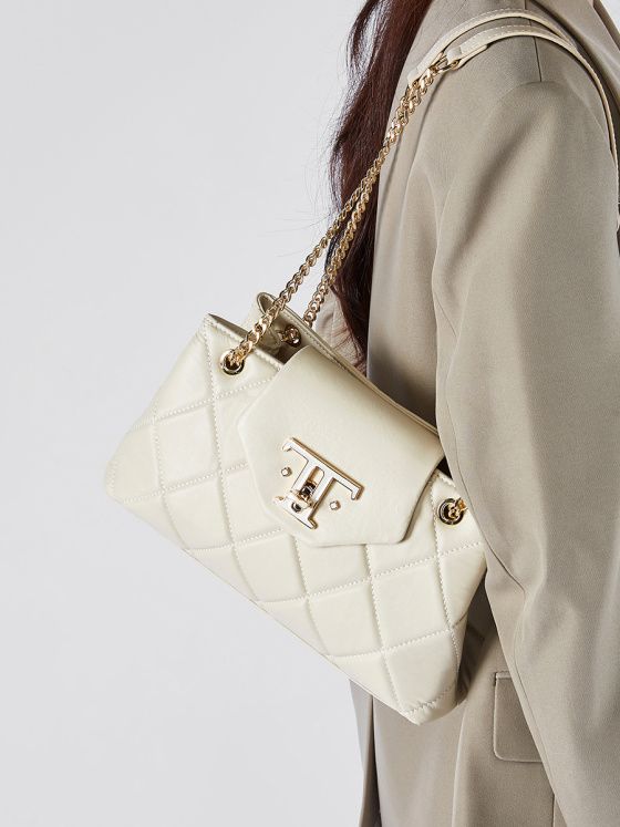 Elova Handcrafted Genuine Leather Crossbody Bag in Black - E563 view 7