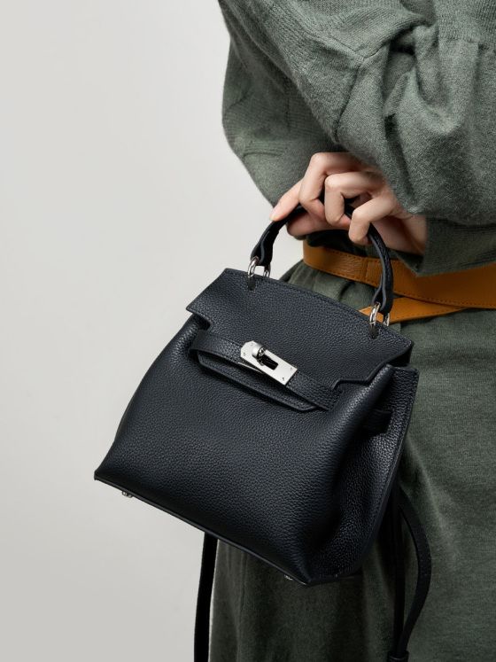 Elova Handcrafted Genuine Leather Crossbody Bag in Black - E559 view 5