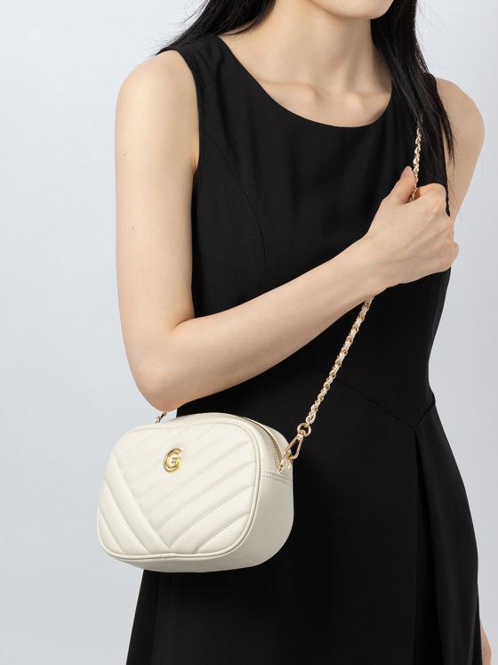 Elova Handcrafted Genuine Leather Crossbody Bag in Black - E699 view 2