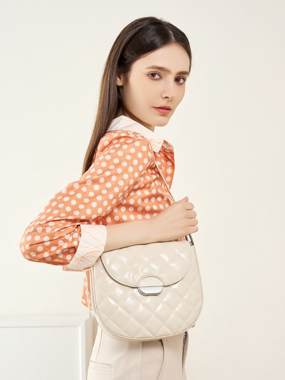 Elova Handcrafted Genuine Leather Crossbody Bag in Black - E364 view 4