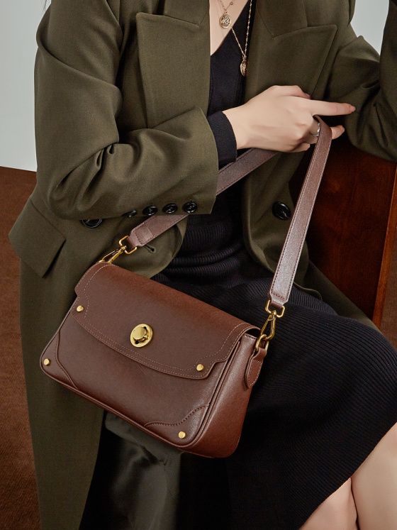 Elova Handcrafted Genuine Leather Crossbody Bag in Black - E796 view 5