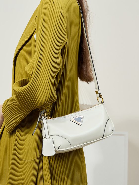 Elova Handcrafted Genuine Leather Crossbody Bag in Black - E382 view 3